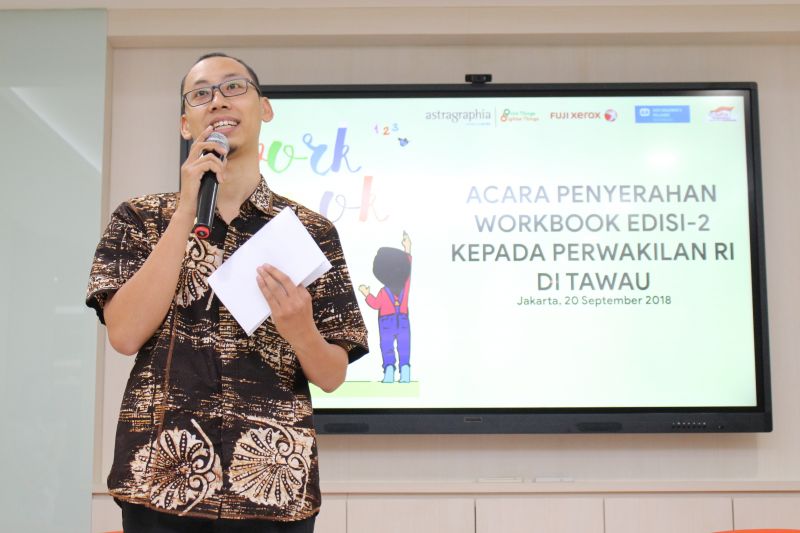 PT Astra Graphia Tbk in collaboration with SOS Children Villages Indonesia and the National Development Planning Agency (Bappenas) held a second 'Workbook' social program.